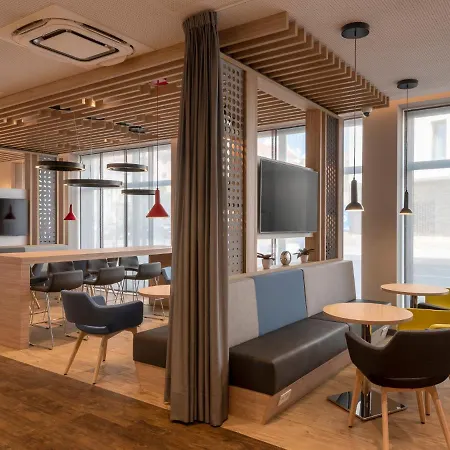 Express - By Ihg