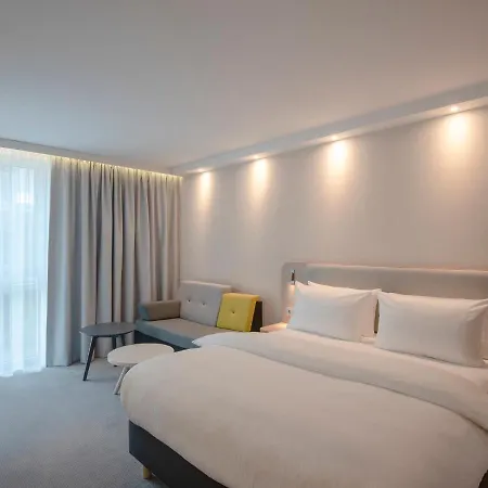 Express - By Ihg 3*