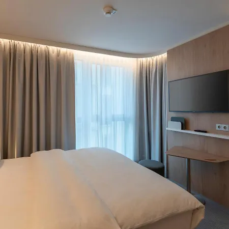 מלון Express - By Ihg