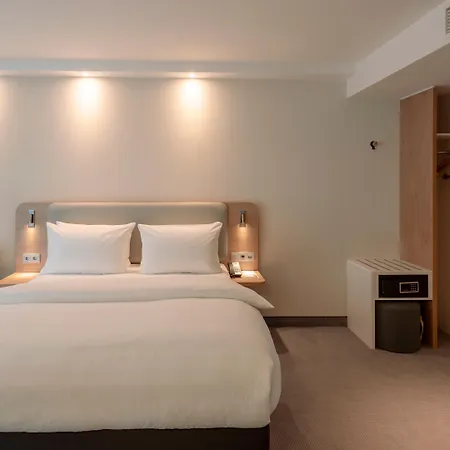 Express - By Ihg Hotel