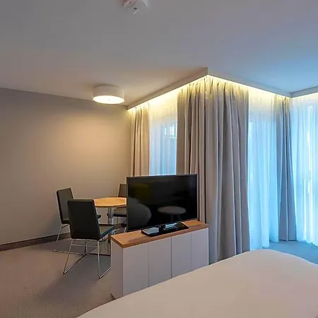 Hotel Express - By Ihg 3*