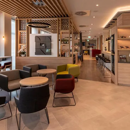 Express - By Ihg