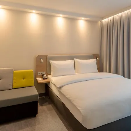 Express - By Ihg