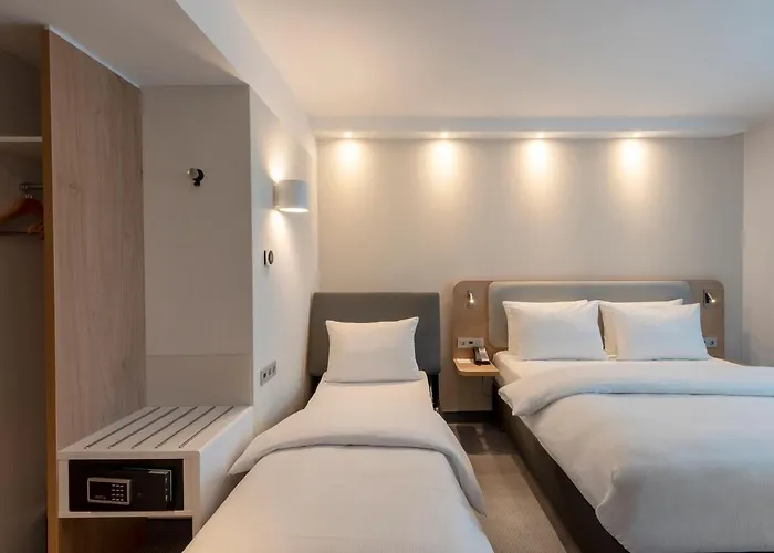 Express - By Ihg ホテル 3*