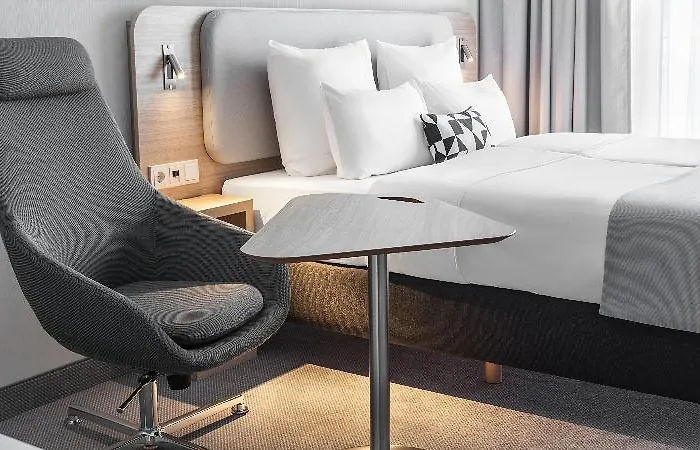 Express - By Ihg