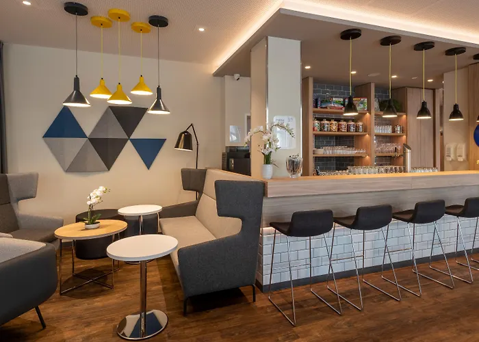 Express - By Ihg ホテル