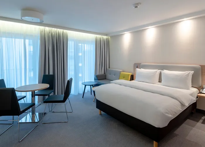 Express - By Ihg ホテル 3*