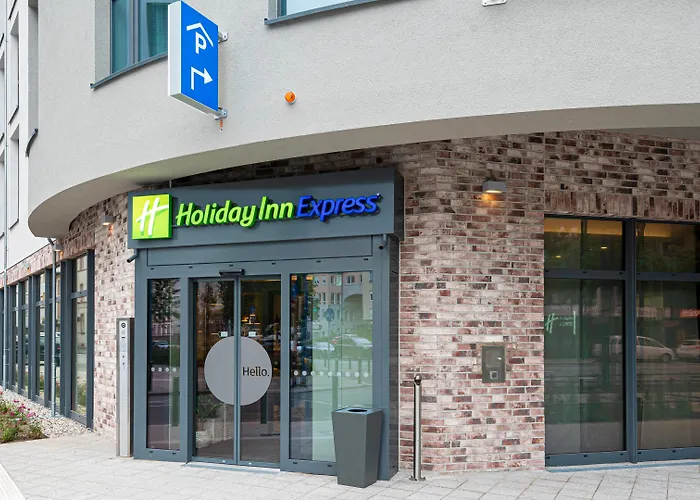 Express - By Ihg
